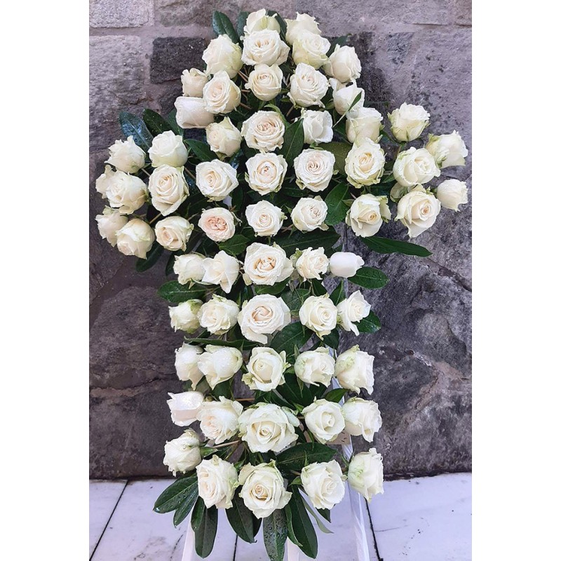 Σταυρός κηδείας με τριαντάφυλλα, στεφάνια κηδείας