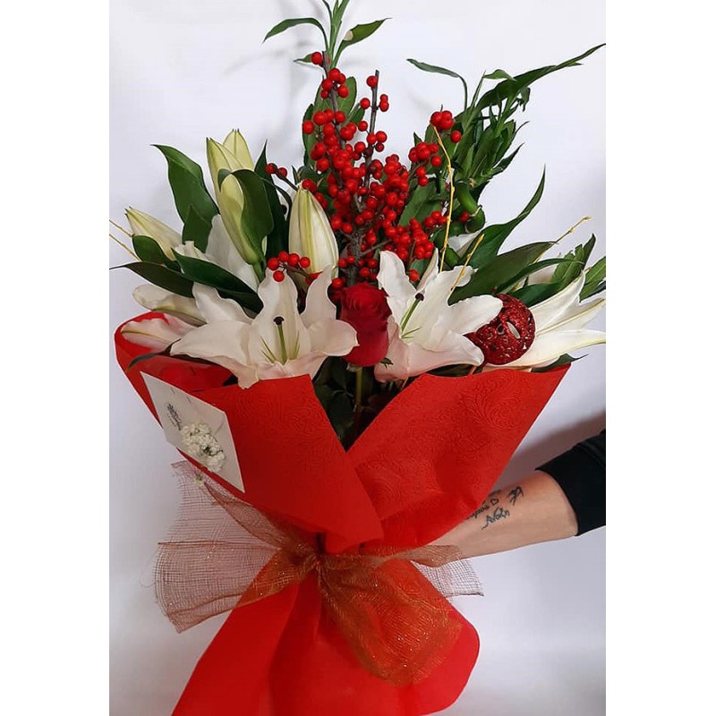 Christmas bouquet. Christmas flowers. florists in drama, bouquet delivery in Drama city